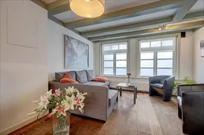 Classic Apartment Amsterdam - Image 4