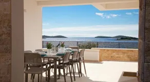 Villa White Marble - Image 2