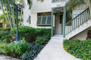 Summerland Villa - Image 3