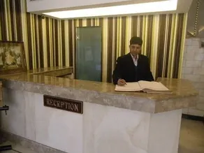 Metro Continental Hotel - Image 2