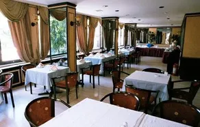 Hotel Metropol - Image 2