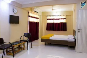 OYO 46305 Hotel Pinnk Lake Resort - Image 2