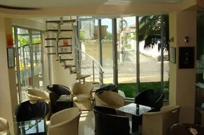 Magic Palm Hotel - Image 2