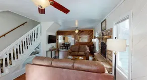 Blue House - Image 4