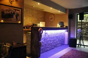 Oblique - Forest & Spa - Image 4