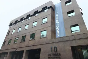 October Hotel - Image 3