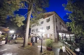 Albergo Vettore - Image 1