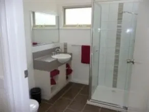 The Falls Cabin - Image 2