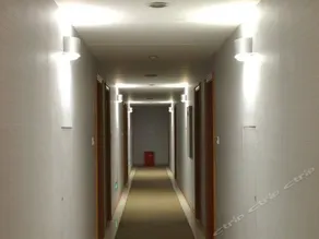 Lizun Hotel - Image 4