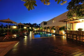 The Chantra Villas Phuket - Image 3
