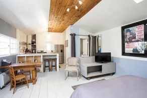 WeHo Bungalow with Private Garden - Image 3