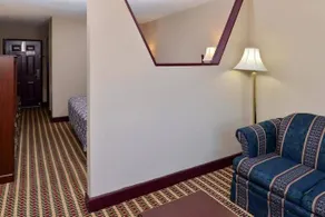 Americas Best Value Inn Warsaw - Image 3