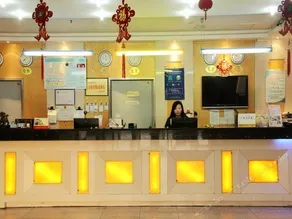 Xinrui Business Hotel - Image 4