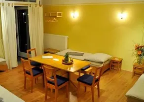 Mirbach Apartments - Image 2