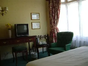 Manor House Hotel - Image 4