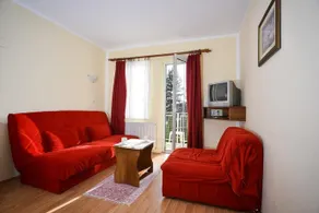 Apartments Villa Zlata - Image 4
