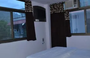 Hotel Akash Continental - Image 2