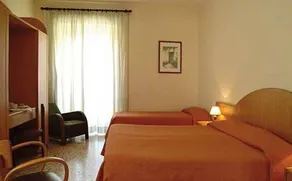 Topservice Hotel - Image 2