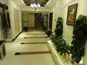 Liubai Business Hotel (Bell Tower Hui People Street) - Image 3