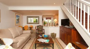 Sandals Guest House - Image 4