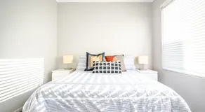 VIP STAYS - MODERN WATSON PLACE - Image 5