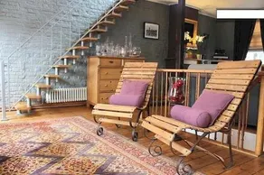 Dinelli's Guesthouse - Image 3