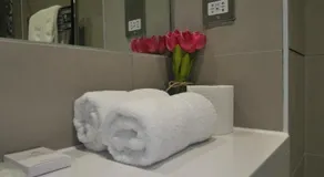 Luxustay Clyde House - Image 3