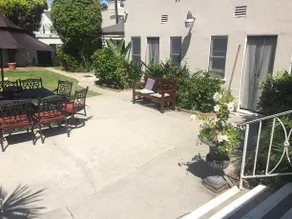 Beverly Hills Guest House - Image 4