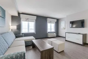 Staybridge Suites Mississauga - Image 5
