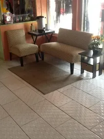 Richmond Inn - Image 4