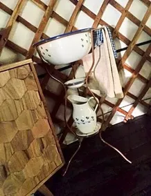 Yurt Jurticka - Image 3