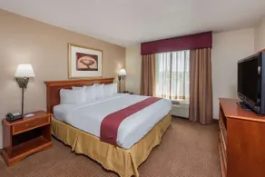 Baymont by Wyndham Highland - Image 5