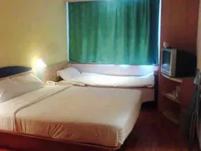 Ibis Zhongshan Huangpu - Image 4