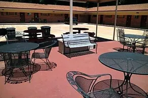 University Motel - Image 4