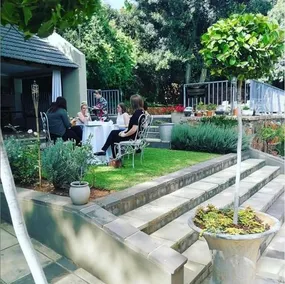 Montpellier Guesthouse - Image 4
