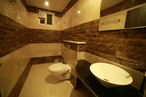 Elite Inn - Image 2