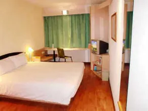 Ibis Zhongshan Huangpu - Image 3