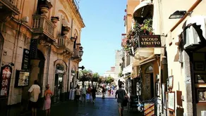 Taormina beach - Image 4