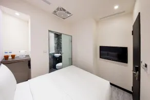 Metro Apartment - Image 2