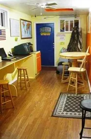 Camelot Inn & Hostel - Image 4