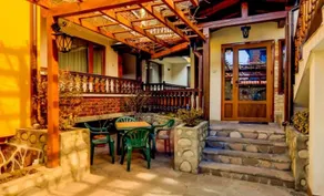 Boyadjiyski Guest House - Image 2