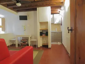 Peruzzi House - Image 4