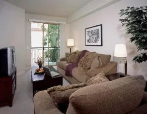Oakwood at Montrachet Denver West - Image 2