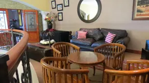 Eagles Rock Guest House - Image 3