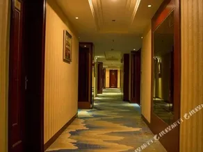 Yifeng Hotel (Wenli College Honghe Campus Store) - Image 4