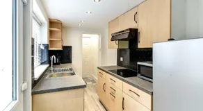 Apartment 1 at 3 Jubilee - Image 4