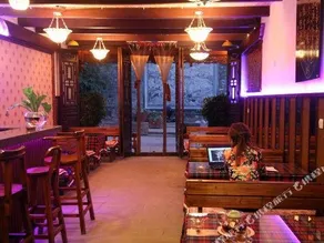 Dongshan Courtyard Inn - Image 2