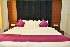 Hotel 51 - Image 3