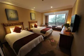 Jade Emperor Hotel - Image 3