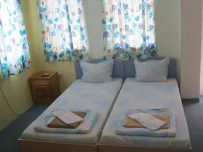 Family Hotel Trakia - Image 4